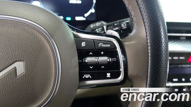 Kia Canival 2023 — photo 14