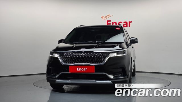 Kia Canival 2021 — photo 3