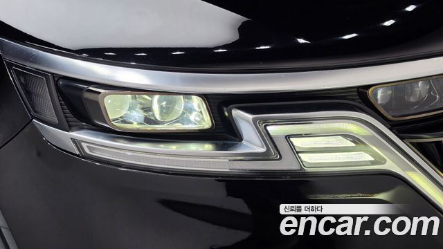 Kia Canival 2021 — photo 8