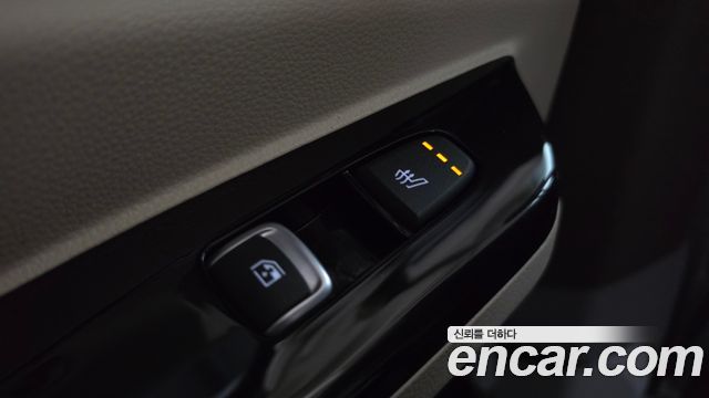 Kia Canival 2021 — photo 27
