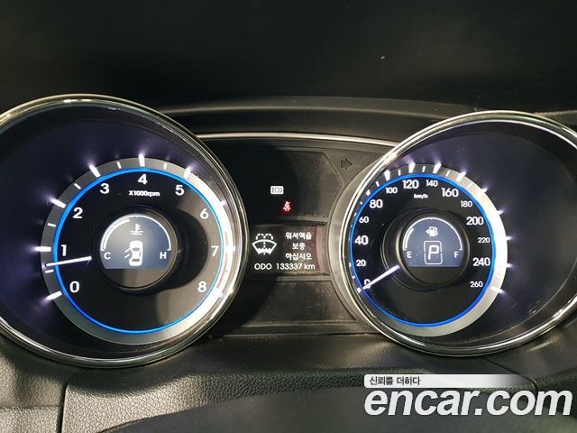 Hyundai Sonata 2011 — photo 5