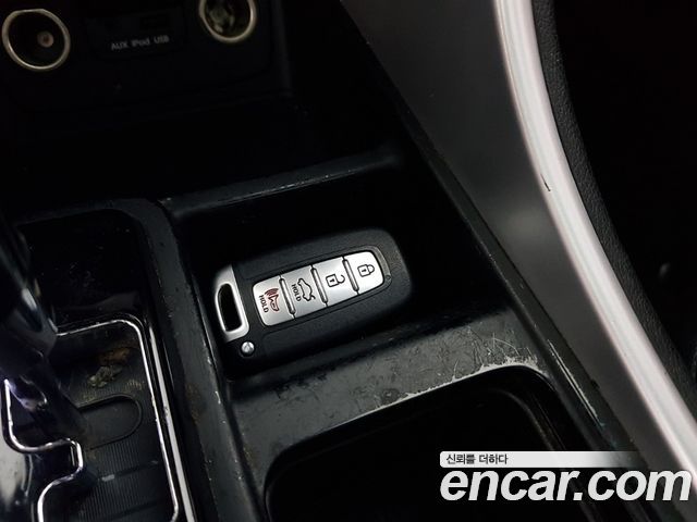 Hyundai Sonata 2011 — photo 14