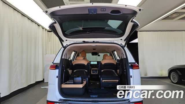 Kia Canival 2023 — photo 26