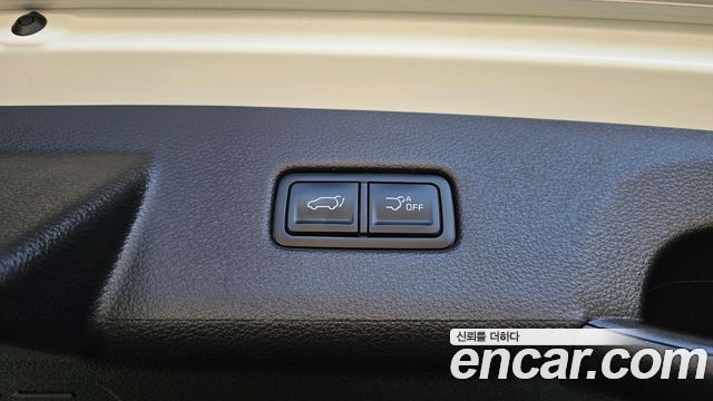 Kia Canival 2023 — photo 35