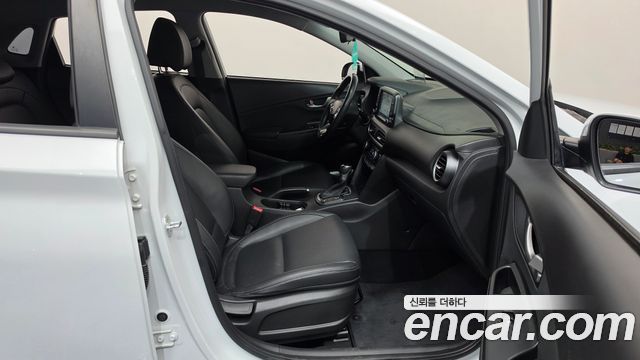 Hyundai Kona 2018 — photo 16