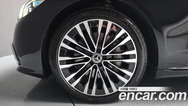 Mercedes-Benz S-Class 2023 — photo 5