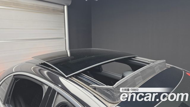 Mercedes-Benz S-Class 2023 — photo 28