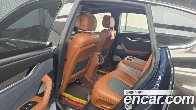 Maserati Levante 2019 — photo 17