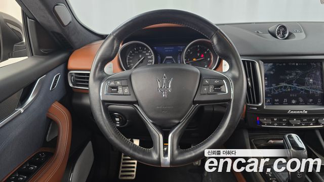 Maserati Levante 2019 — photo 22