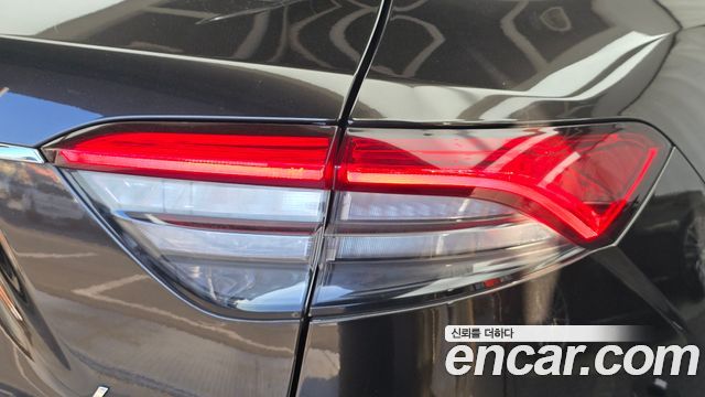 Maserati Levante 2019 — photo 9