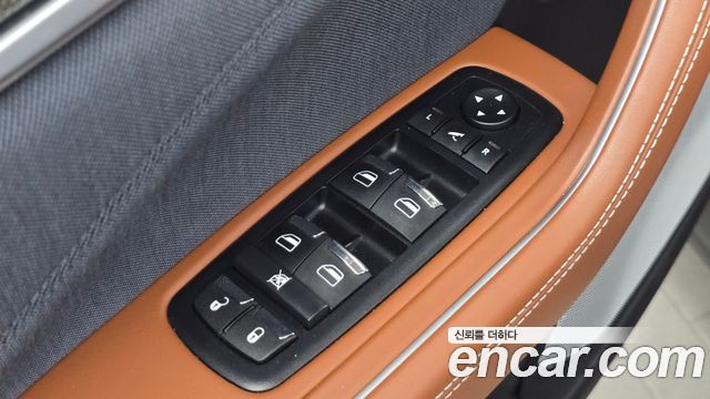 Maserati Levante 2019 — photo 39