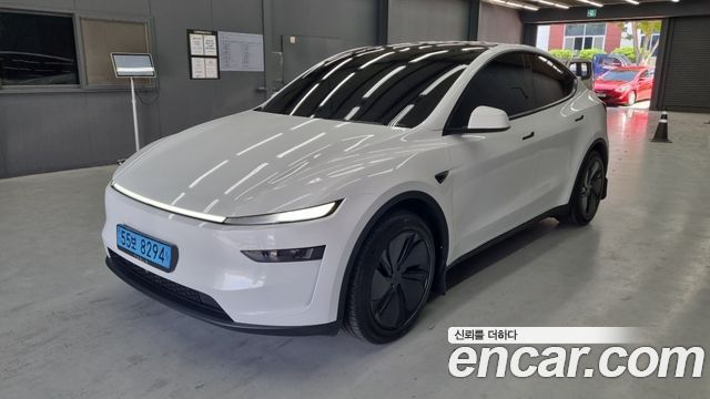 Tesla Model Y 2026 — photo 1