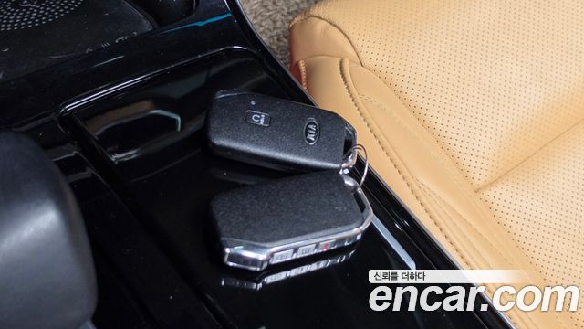 Kia K7 2020 — photo 33
