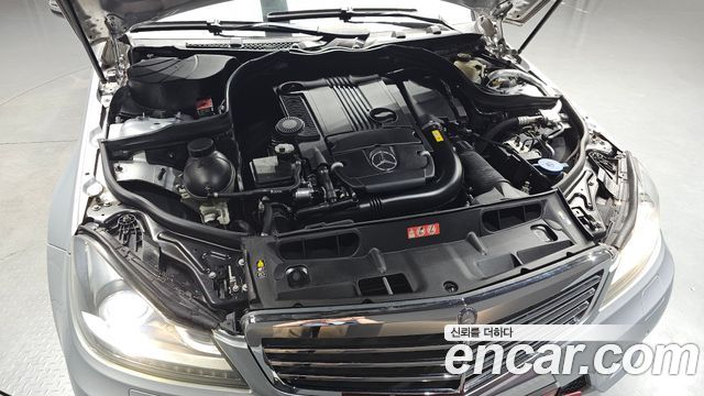 Mercedes-Benz C-Class 2012 — photo 6