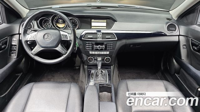 Mercedes-Benz C-Class 2012 — photo 7