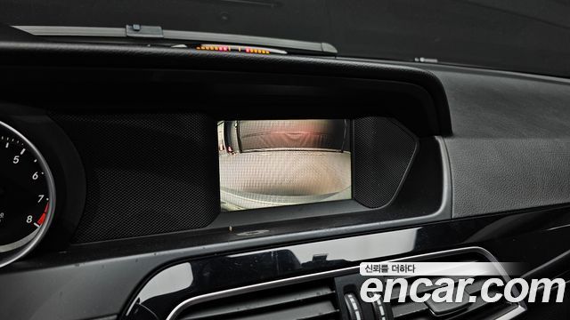 Mercedes-Benz C-Class 2012 — photo 15