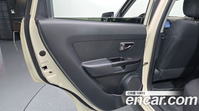 Kia Soul 2011 — photo 15