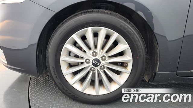 Kia K7 2018 — photo 5