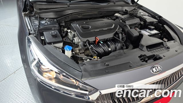 Kia K7 2018 — photo 6