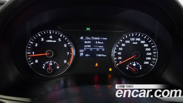 Kia K7 2018 — photo 8