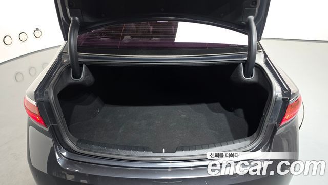 Kia K7 2018 — photo 20