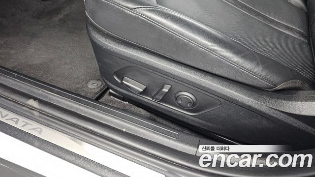 Hyundai Sonata 2023 — photo 31