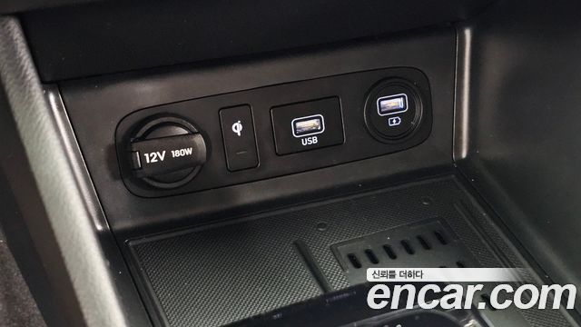 Hyundai Sonata 2023 — photo 33