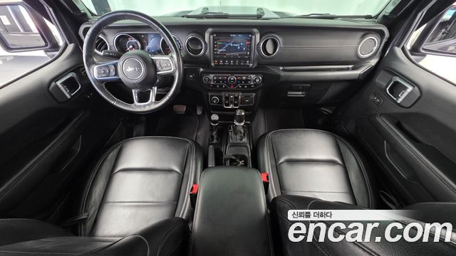 Jeep Wrangler 2021 — photo 10