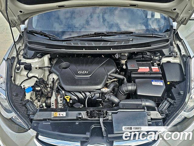 Hyundai AVANTE 2014 — photo 6