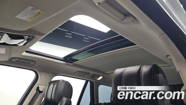 Land Rover Range Rover 2017 — photo 25