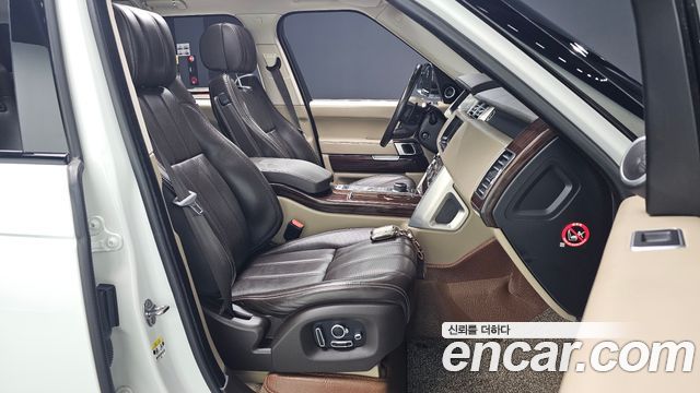 Land Rover Range Rover 2017 — photo 16