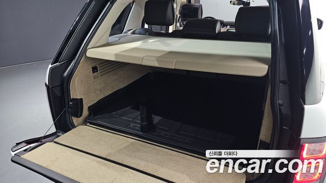 Land Rover Range Rover 2017 — photo 31