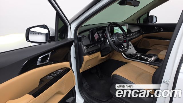 Kia Canival 2023 — photo 10
