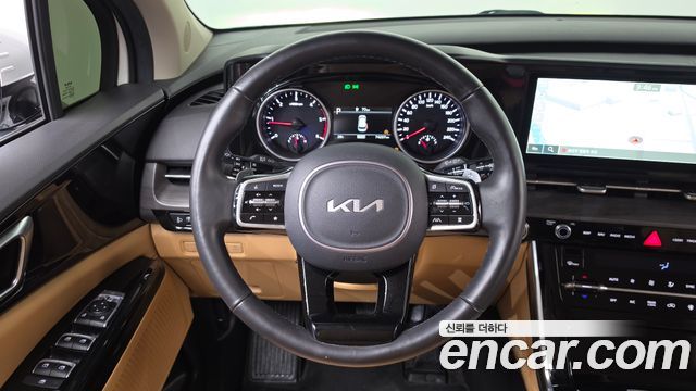 Kia Canival 2023 — photo 13
