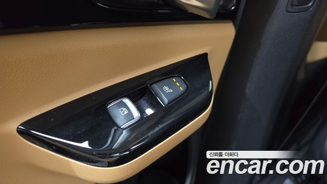 Kia Canival 2023 — photo 19