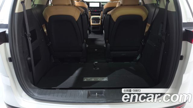 Kia Canival 2023 — photo 20
