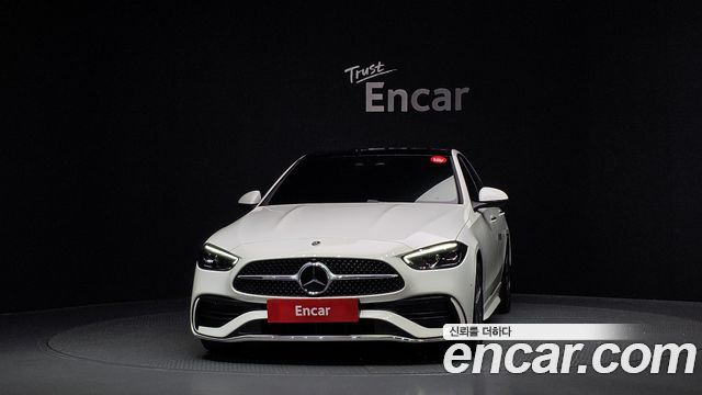 Mercedes-Benz C-Class 2026 — photo 3