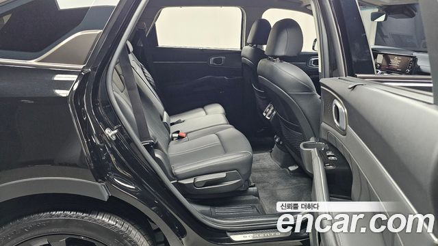 Kia Sorento 2023 — photo 17