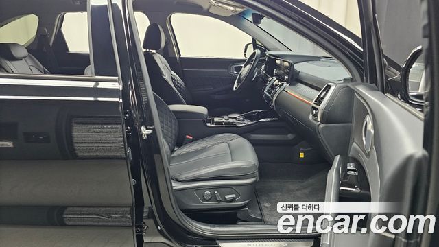 Kia Sorento 2023 — photo 16