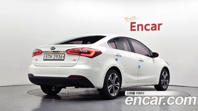 Kia K3 2013 — photo 2