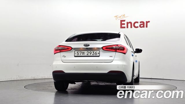 Kia K3 2013 — photo 4