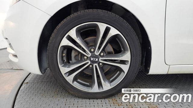 Kia K3 2013 — photo 5