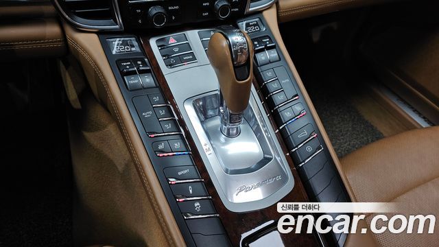 Porsche Panamera 2013 — photo 9