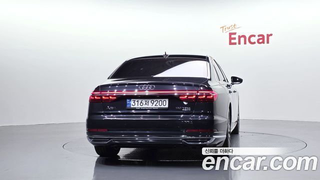 Audi A8 2021 — photo 4