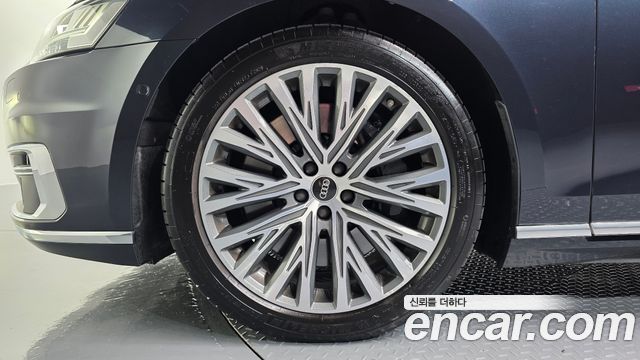 Audi A8 2021 — photo 5