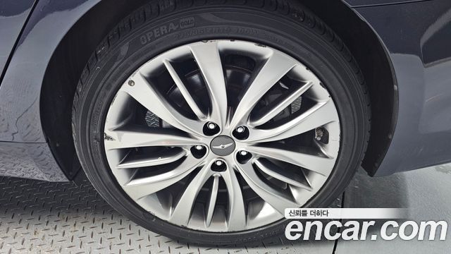 Genesis G80 2018 — photo 7