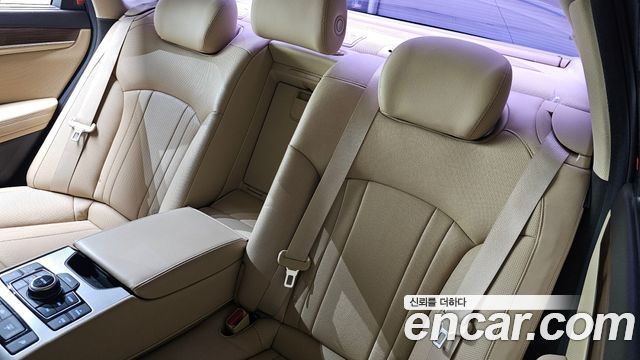 Genesis G80 2018 — photo 28