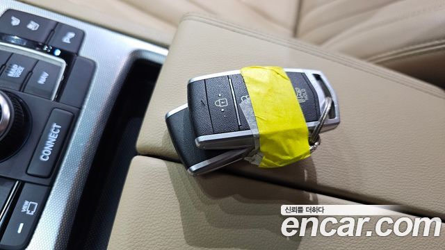 Genesis G80 2018 — photo 35