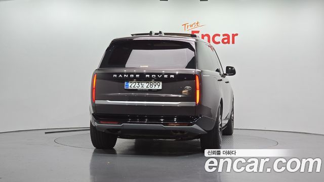 Land Rover Range Rover 2023 — photo 4