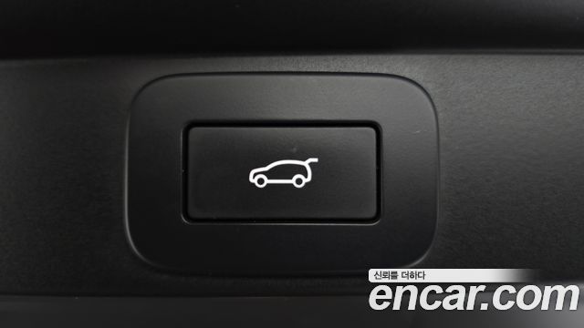 Land Rover Range Rover 2023 — photo 15